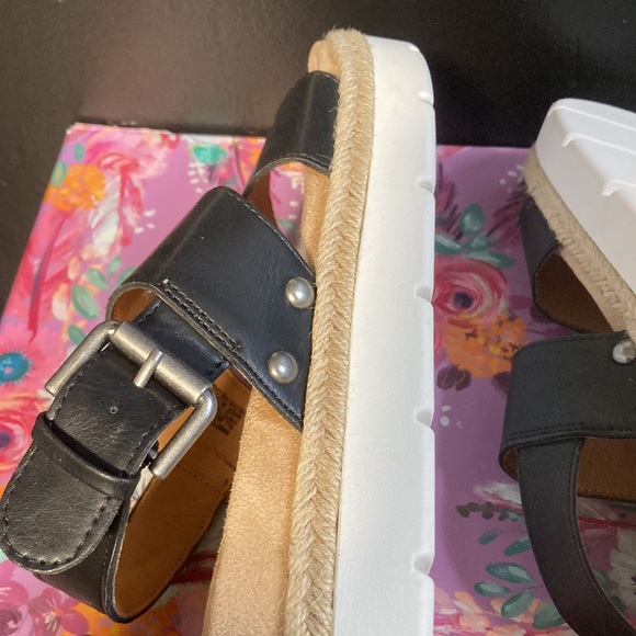 time and try comfort brand size 8 sandals new without box - Picture 8 of 8